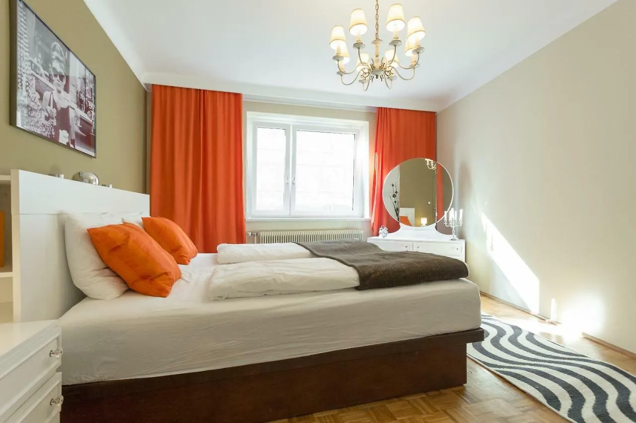 70'S Retro Viennese Apartment 0*, Vienna